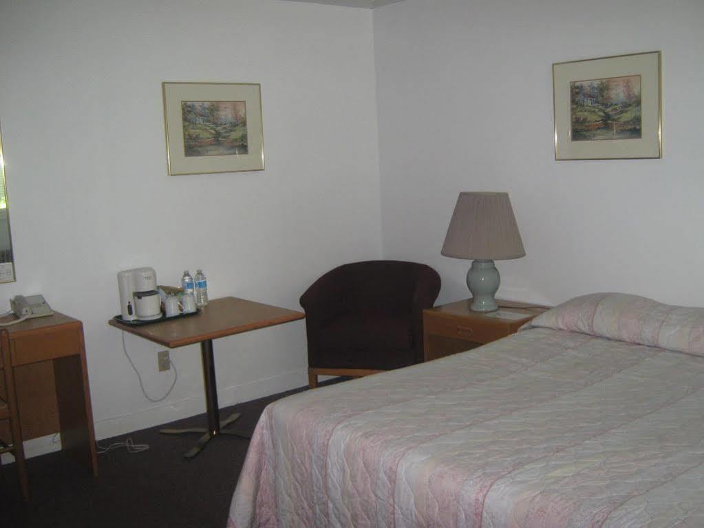Sherbrooke Village Inn Dış mekan fotoğraf