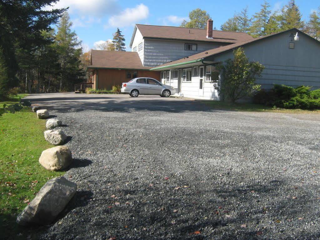 Sherbrooke Village Inn Dış mekan fotoğraf
